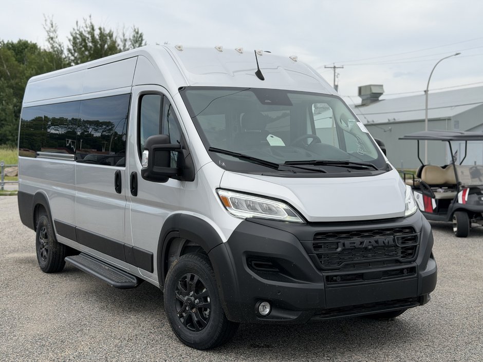 2025 Ram ProMaster fourgon vitré SLT+ 3500 159 po (22H)-0