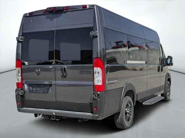 2025 Ram ProMaster fourgon vitré SLT+ 3500 159 po (22H)-2