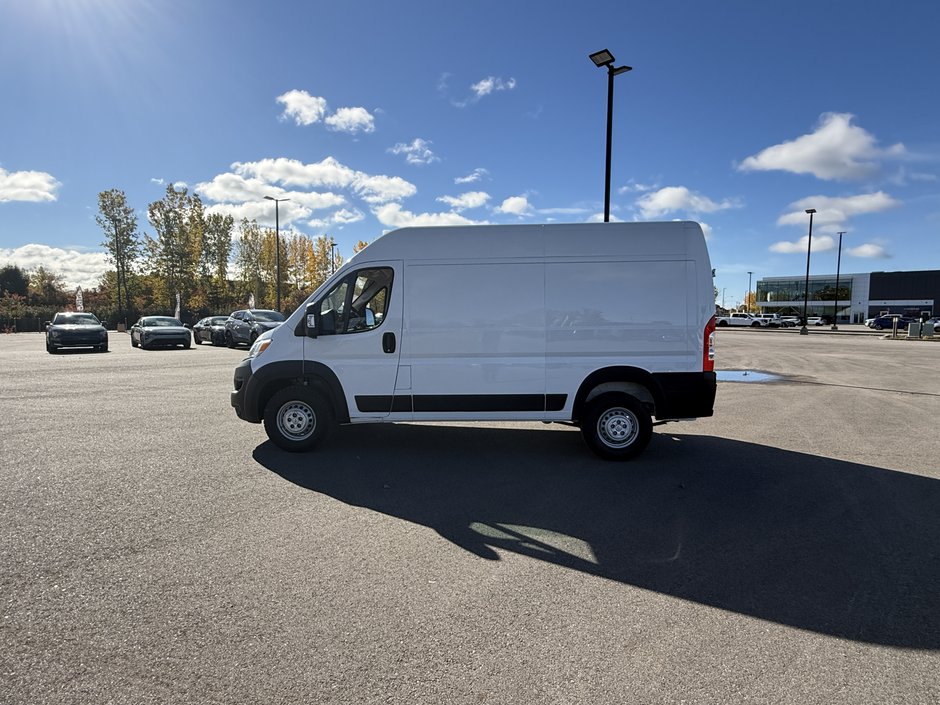 Ram ProMaster fourgonnette utilitaire 2500 2024-5