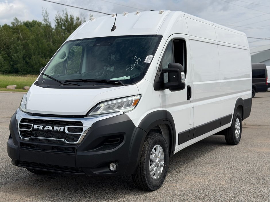 Ram ProMaster fourgonnette utilitaire 3500 SLT 159p toit haut 2025-6