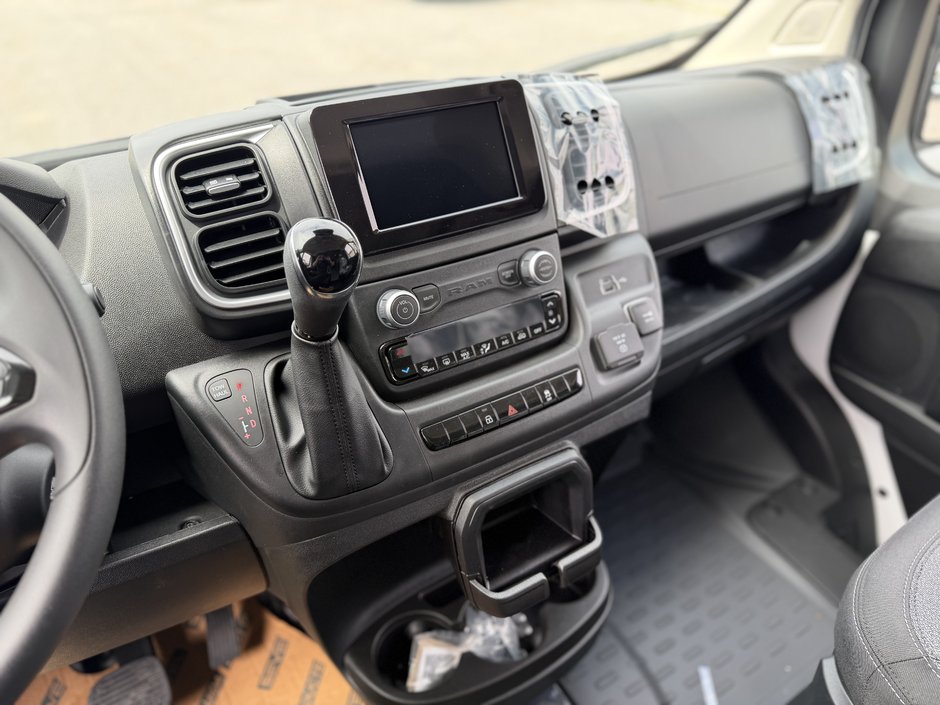 Ram ProMaster fourgonnette utilitaire 3500 SLT 159p toit haut 2025-9