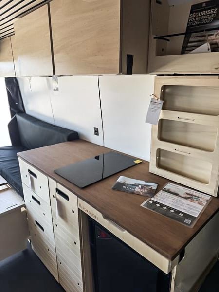 2025 Ram ProMaster fourgonnette utilitaire 3500 SLT 159 po (22G) ROADLOFT-5
