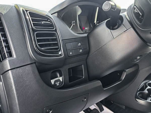 Ram ProMaster fourgonnette utilitaire Tradesman 3500 159 po (22B) 2025-10