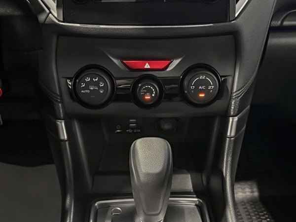 Subaru Forester base 2020-22