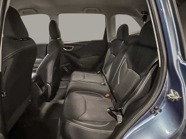 Subaru Forester base 2020-24