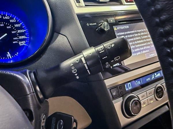 2015 Subaru Outback Limited-18