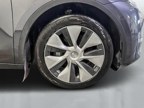Tesla Model Y LONG RANGE 2023-10