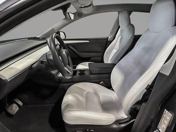 Tesla Model Y LONG RANGE 2023-13