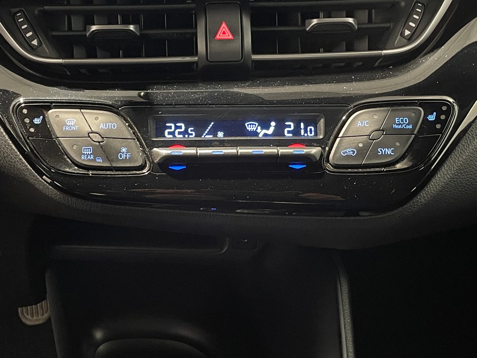 2018 Toyota C-HR XLE-18
