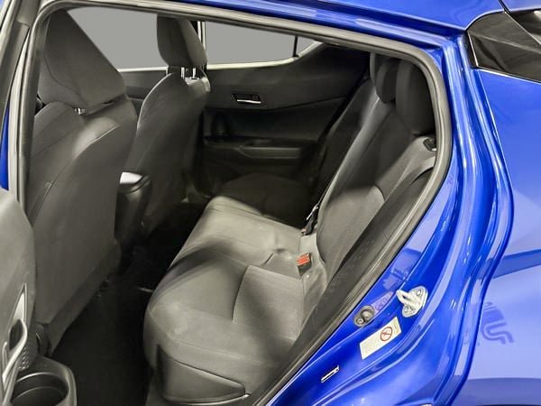 2019 Toyota C-HR LE-10