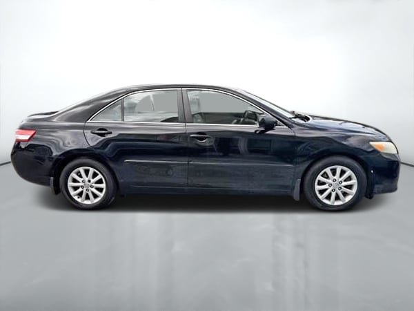 Toyota Camry XLE 2010-7