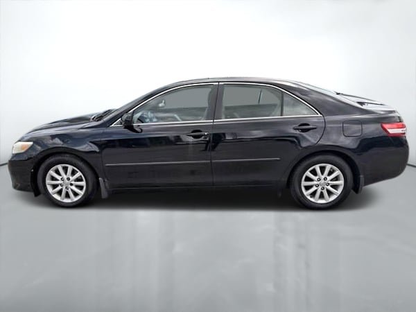 Toyota Camry XLE 2010-3