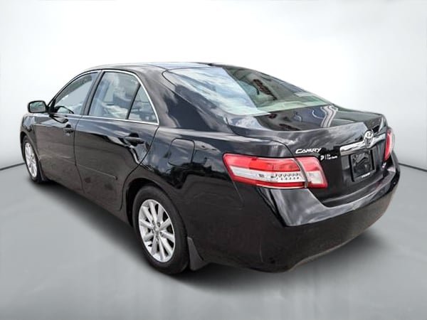Toyota Camry XLE 2010-4