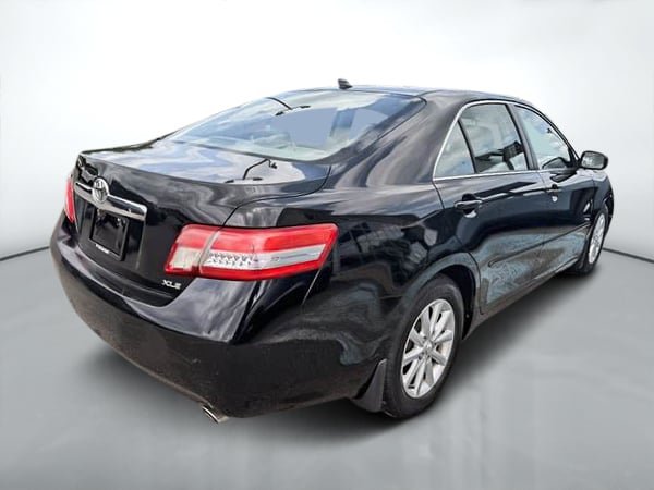 Toyota Camry XLE 2010-6