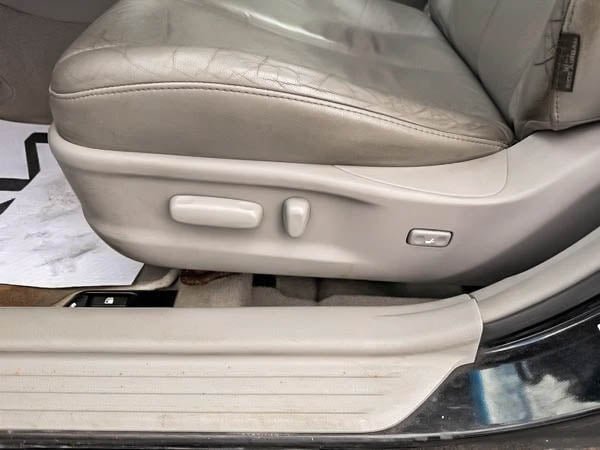 Toyota Camry XLE 2010-13