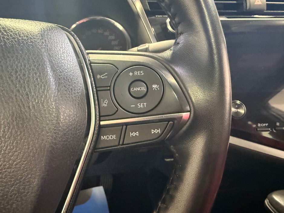 Toyota Camry XSE 2019-16