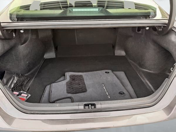 Toyota Camry HYBRIDE SE 2023-26