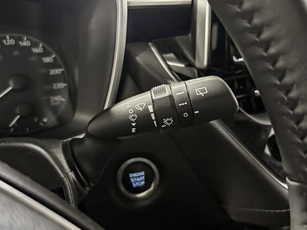 2024 Toyota Corolla à hayon SE-18