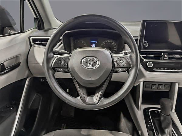 2023 Toyota Corolla Cross L-13