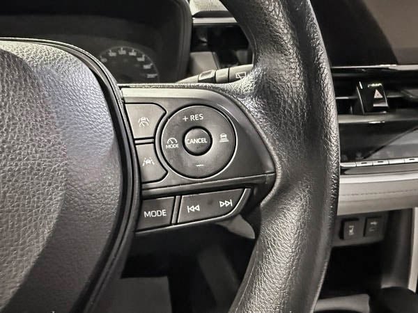 2023 Toyota Corolla Cross L-15