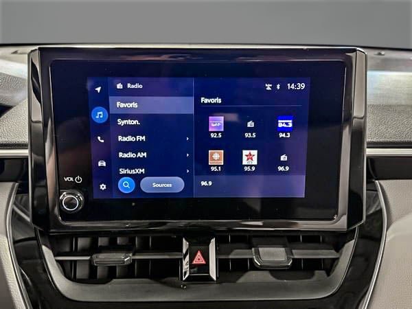 2023 Toyota Corolla Cross L-19