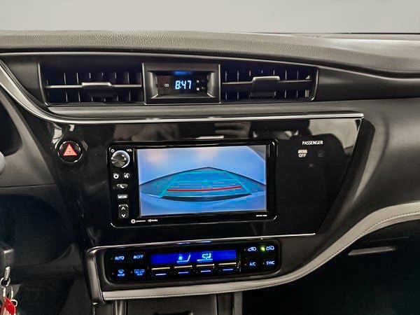 2018 Toyota Corolla iM Base-20