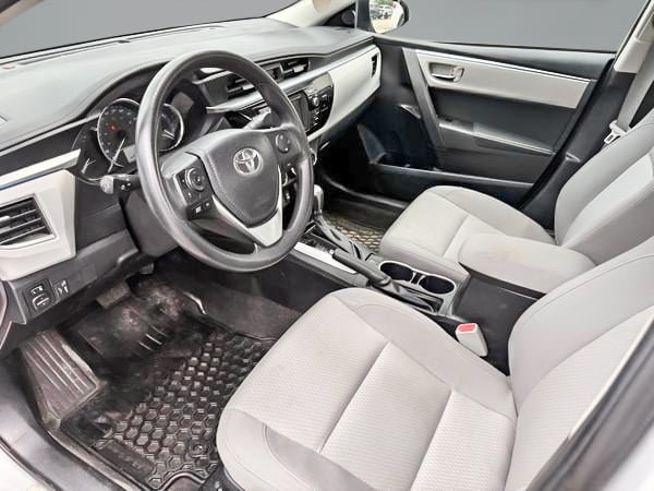 Toyota Corolla LE 2014-14