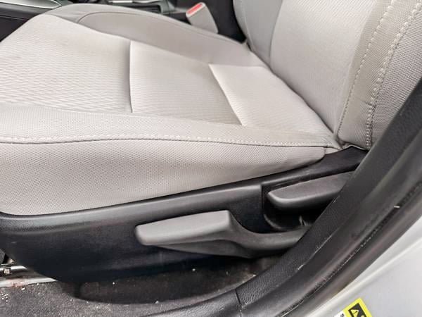 Toyota Corolla LE 2014-13