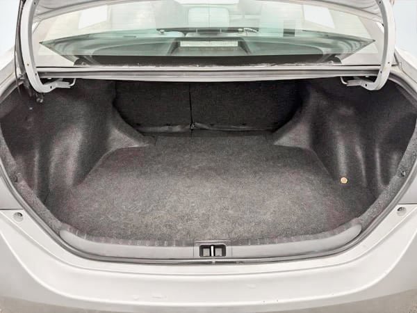 Toyota Corolla LE 2014-24