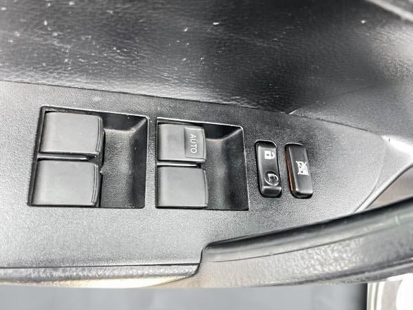 Toyota Corolla CE ECO 2014-8
