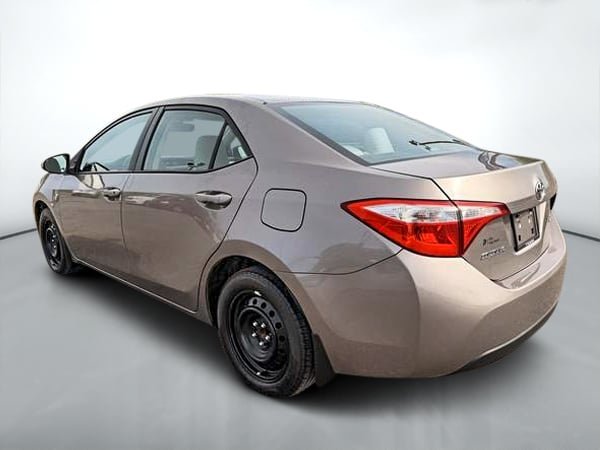 Toyota Corolla CE 2016-4