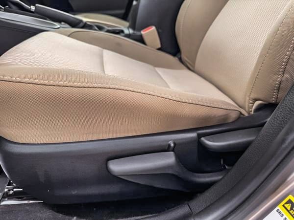 Toyota Corolla CE 2016-13