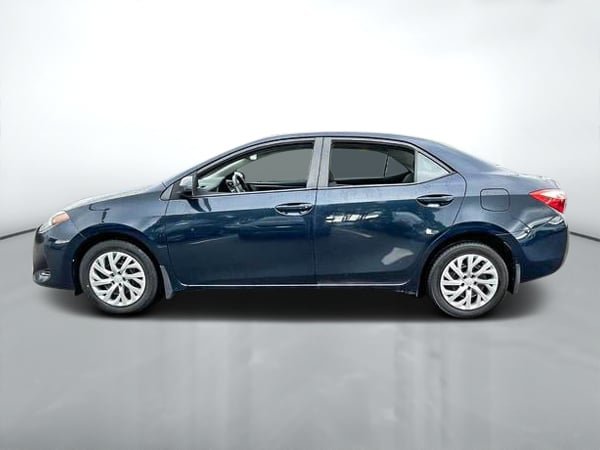 Toyota Corolla LE 2017-3