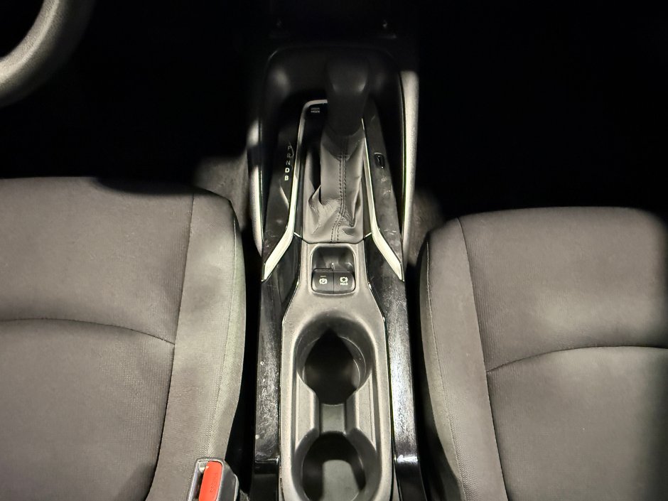 2022 Toyota Corolla Hybrid-22