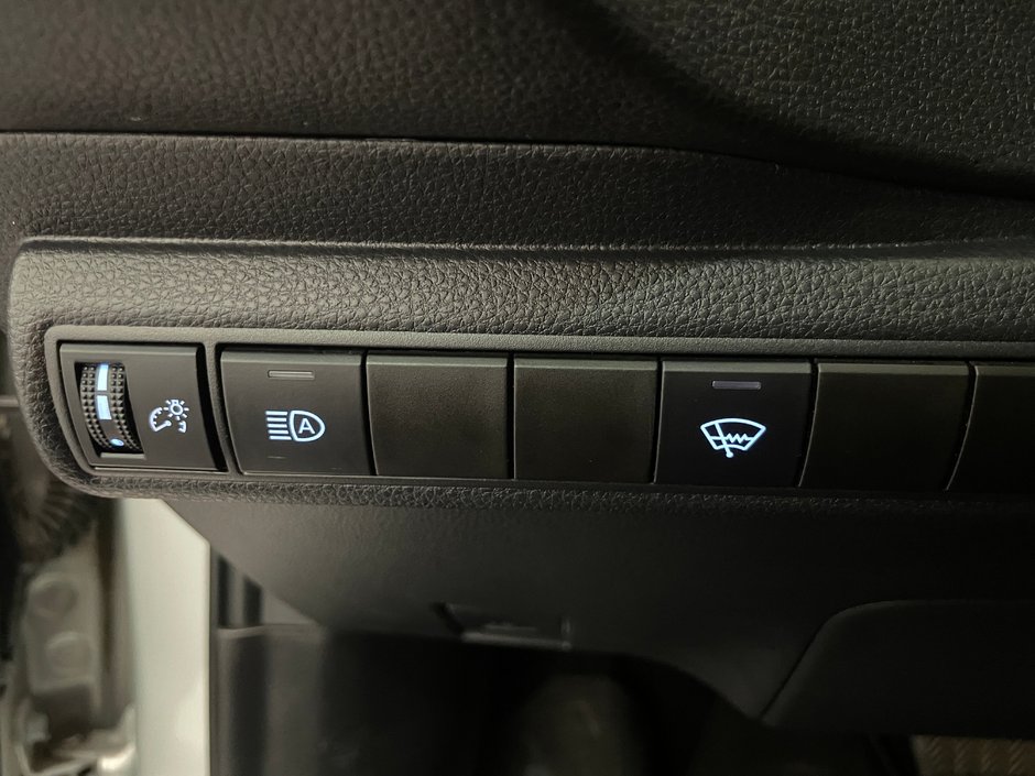 2022 Toyota Corolla LE-15