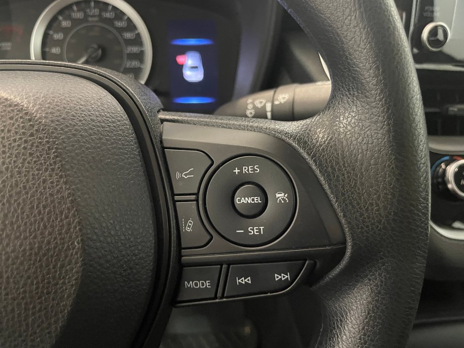 2022 Toyota Corolla LE-13