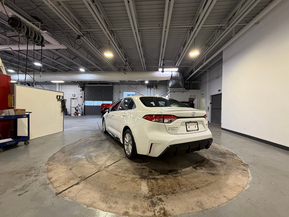 2023 Toyota Corolla SE-4