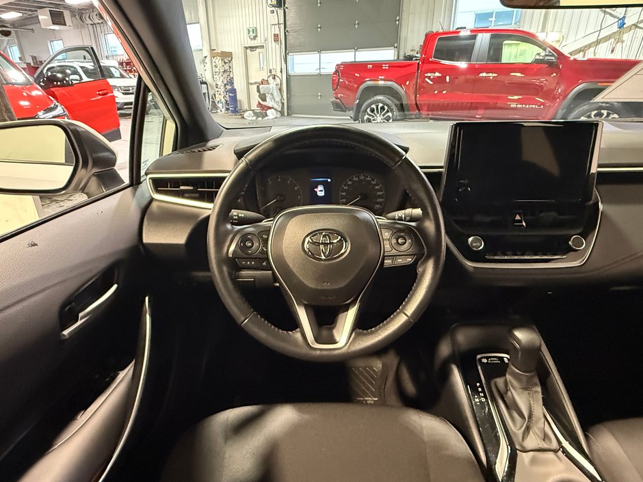 2023 Toyota Corolla SE-13