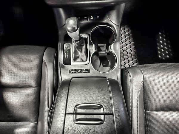 2014 Toyota Highlander LIMITED-23