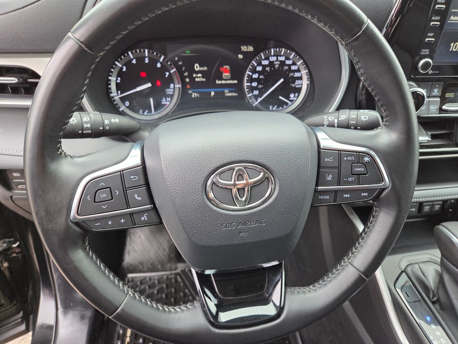 2021 Toyota Highlander XLE-12