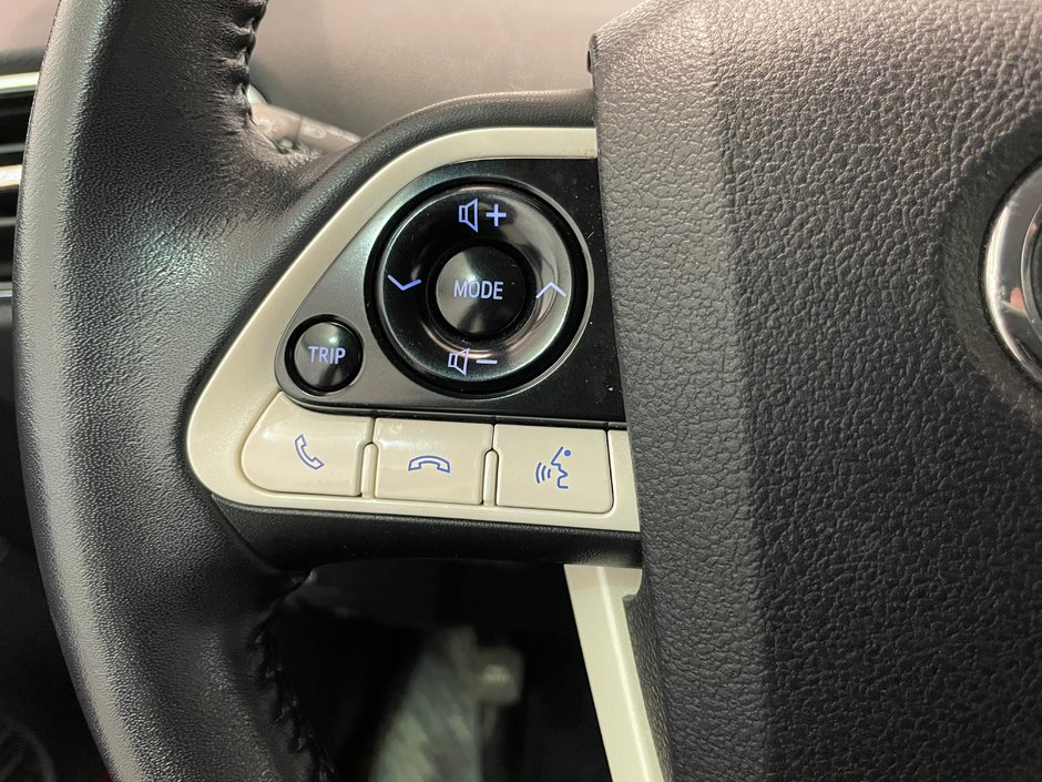 Toyota Prius Prime Upgrade 2018-13