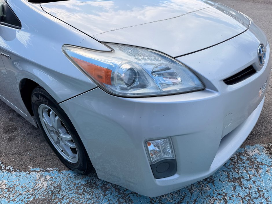 2011 Toyota Prius BASE-8