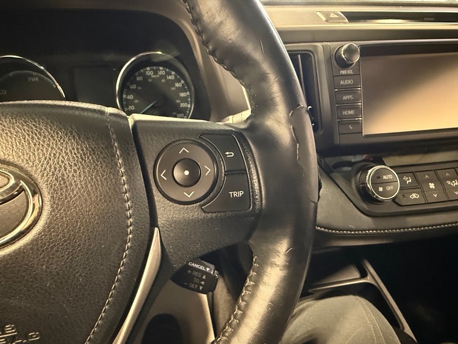 Toyota RAV4 hybride LIMITED AWD 2016-17
