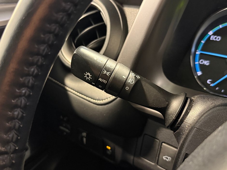Toyota RAV4 hybride LIMITED AWD 2016-18