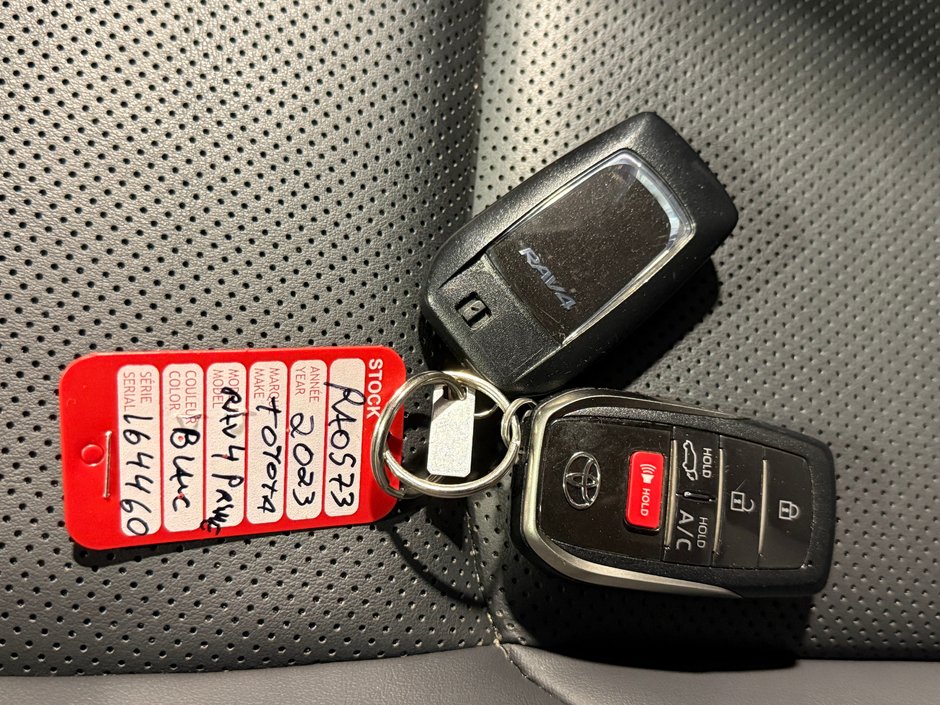 Toyota RAV4 Prime XSE 2023-28