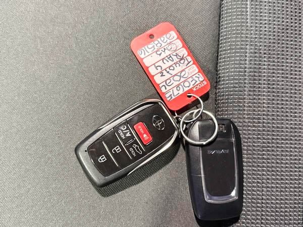 Toyota RAV4 Prime HEV SE 2024-28
