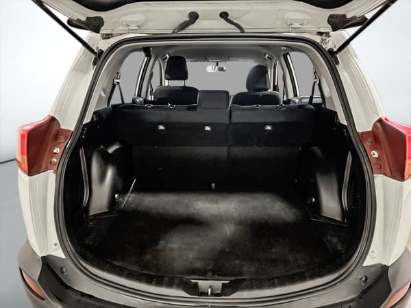 2014 Toyota RAV4 LE-22