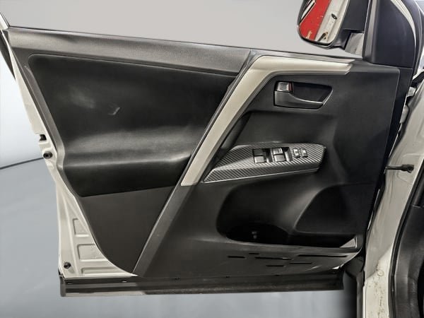 2014 Toyota RAV4 LE-10