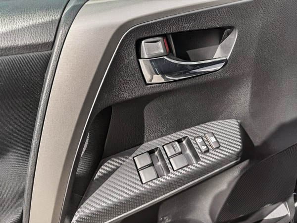 2015 Toyota RAV4 XLE AWD-11