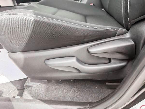 2015 Toyota RAV4 XLE AWD-14